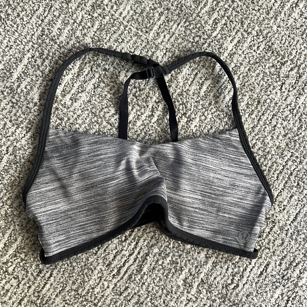 Lululemon bra